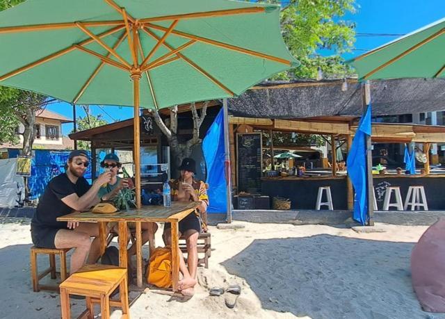 Lutwala Bungalows And Private Villa Джили Трауанган Екстериор снимка